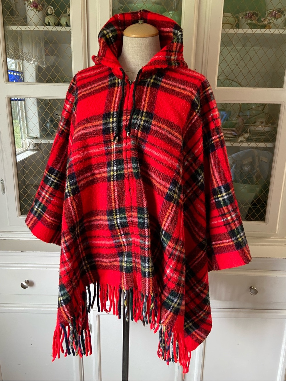 VTG Mid Century Hooded Tartan Pullover Poncho Plaid Cozy Fringe Fall Cottagecore